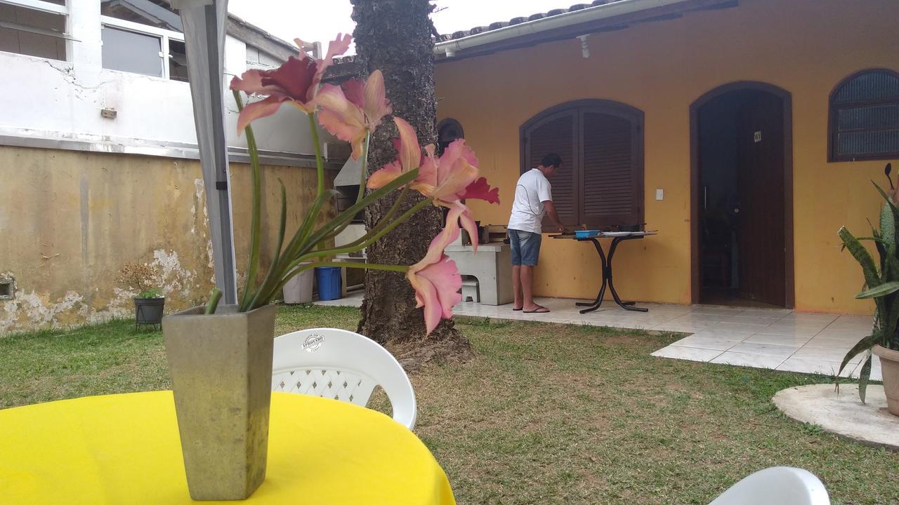 Hostel Balneario Copacabana Caraguatatuba Extérieur photo